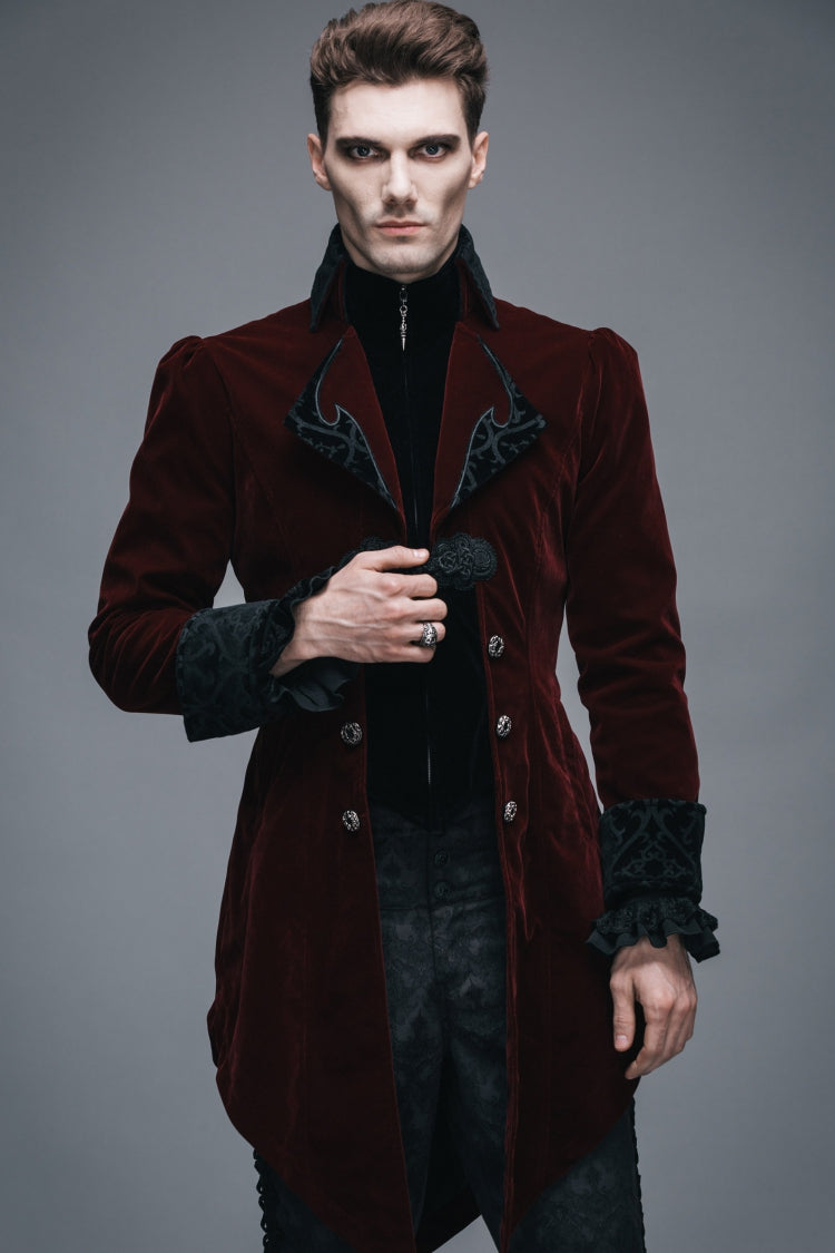 Beautifully Finished Coat in a Timeless Design