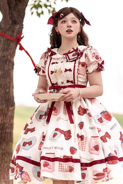 Finely Styled Dress with a Classic Vintage Look