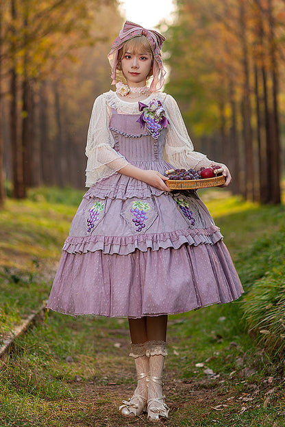 Subtly Elegant Dress with a Refined Vintage Look