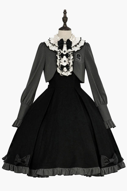 Subtly Elegant Dress with a Refined Vintage Look