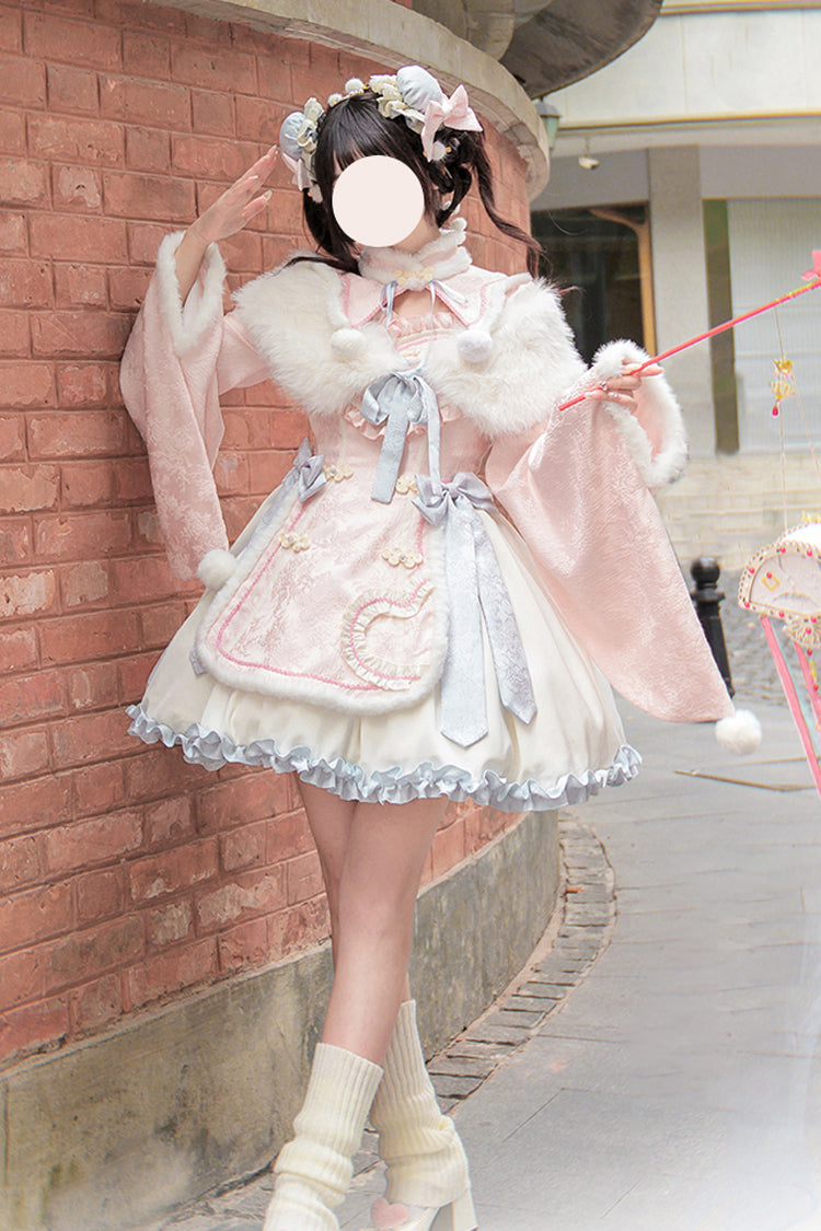 Finely Styled Dress with a Classic Vintage Look