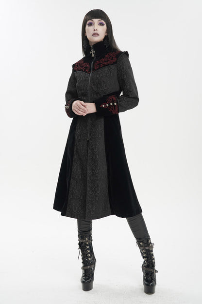Finely Styled Coat with a Classic Vintage Look