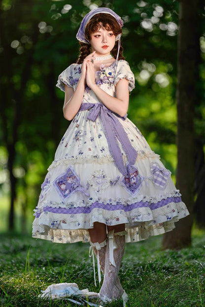 Subtly Elegant Dress with a Refined Vintage Look