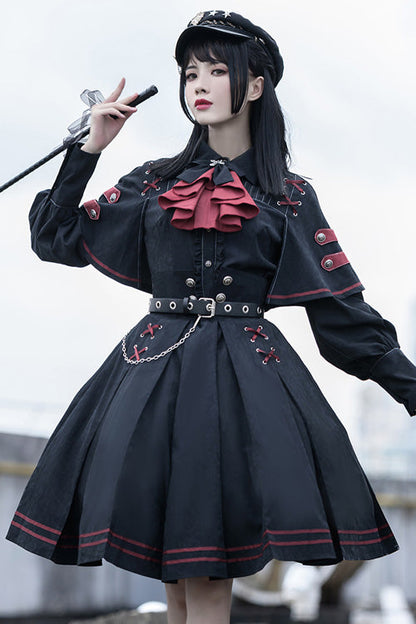 Finely Styled Dress with a Classic Vintage Look