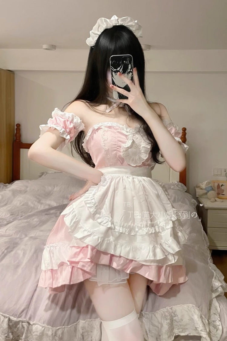 Subtly Elegant Dress with a Refined Vintage Look