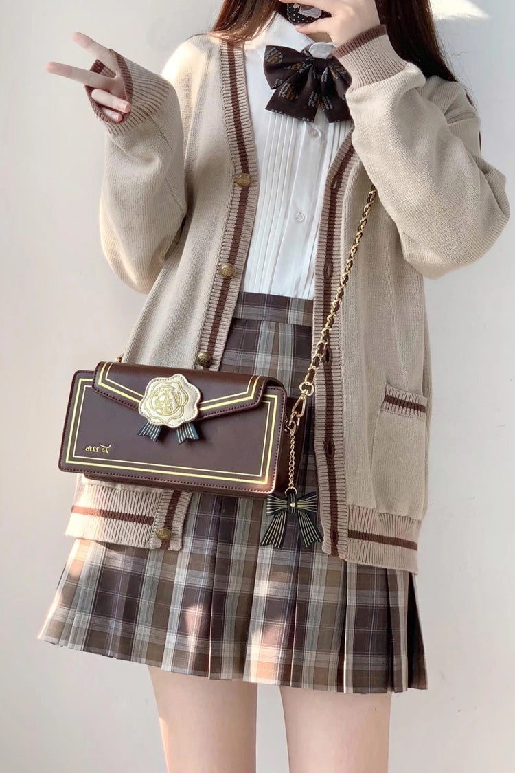 Finely Styled Bag with a Classic Vintage Look