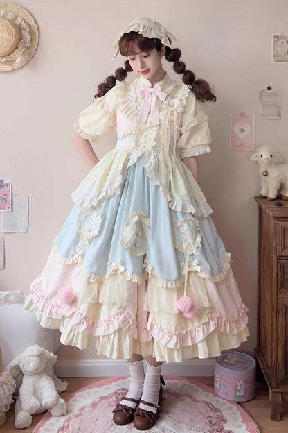 Finely Styled Dress with a Classic Vintage Look