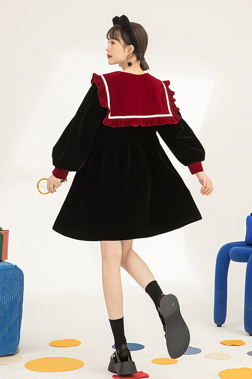 Classic Vintage Dress with a Flattering Fit