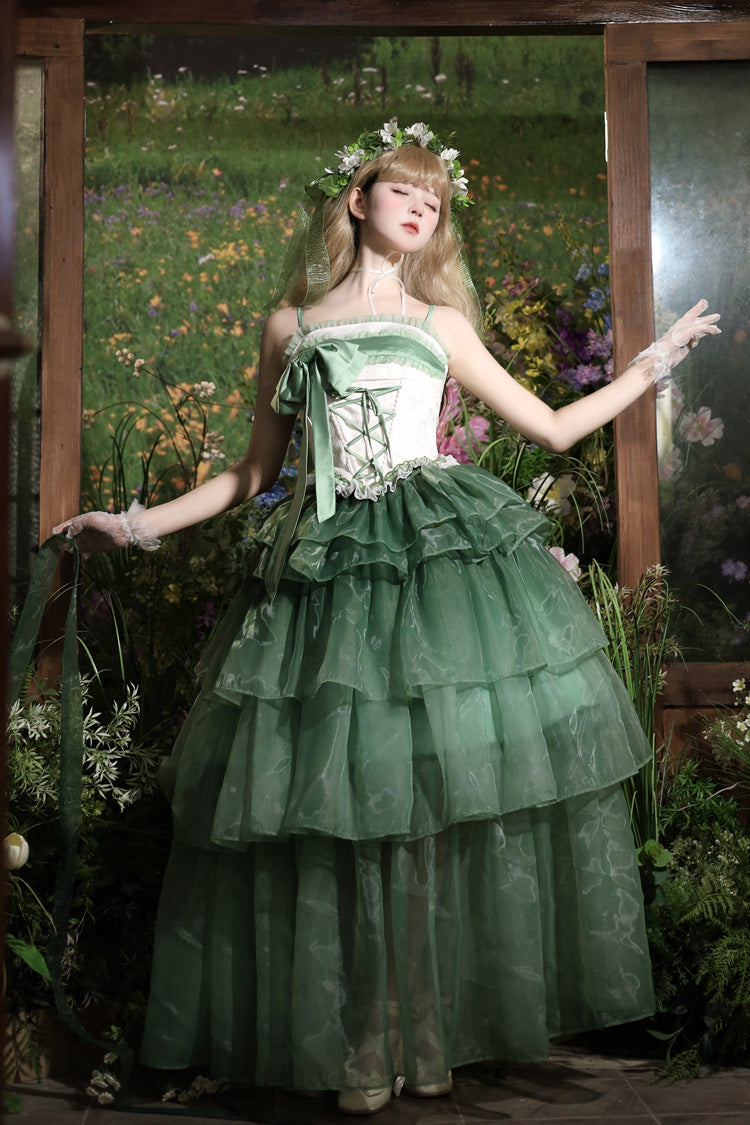 Subtly Elegant Dress with a Refined Vintage Look