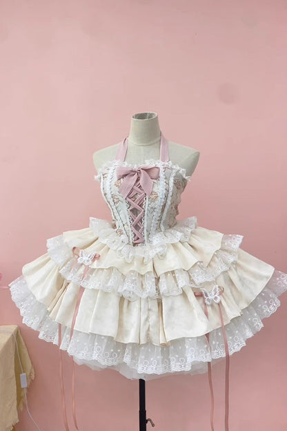 Beautifully Finished Garment in a Timeless Design