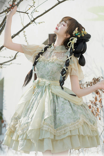Beautifully Crafted Dress in a Classic Style