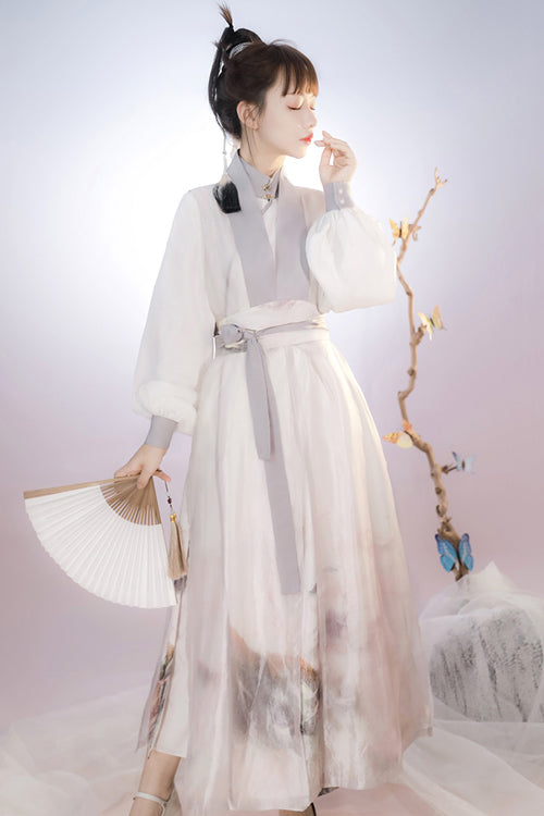 Subtly Elegant Dress with a Refined Vintage Look