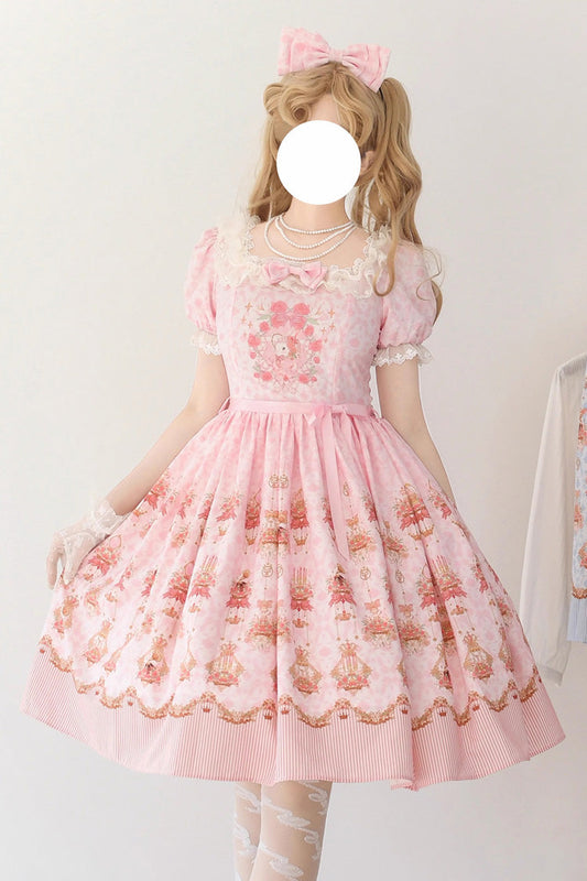 Finely Styled Dress with a Classic Vintage Look