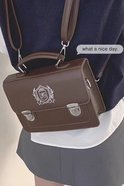 Classic Vintage Bag with a Flattering Fit