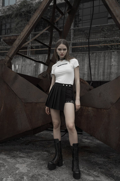 Casually Elegant Garment with a Refined Edge