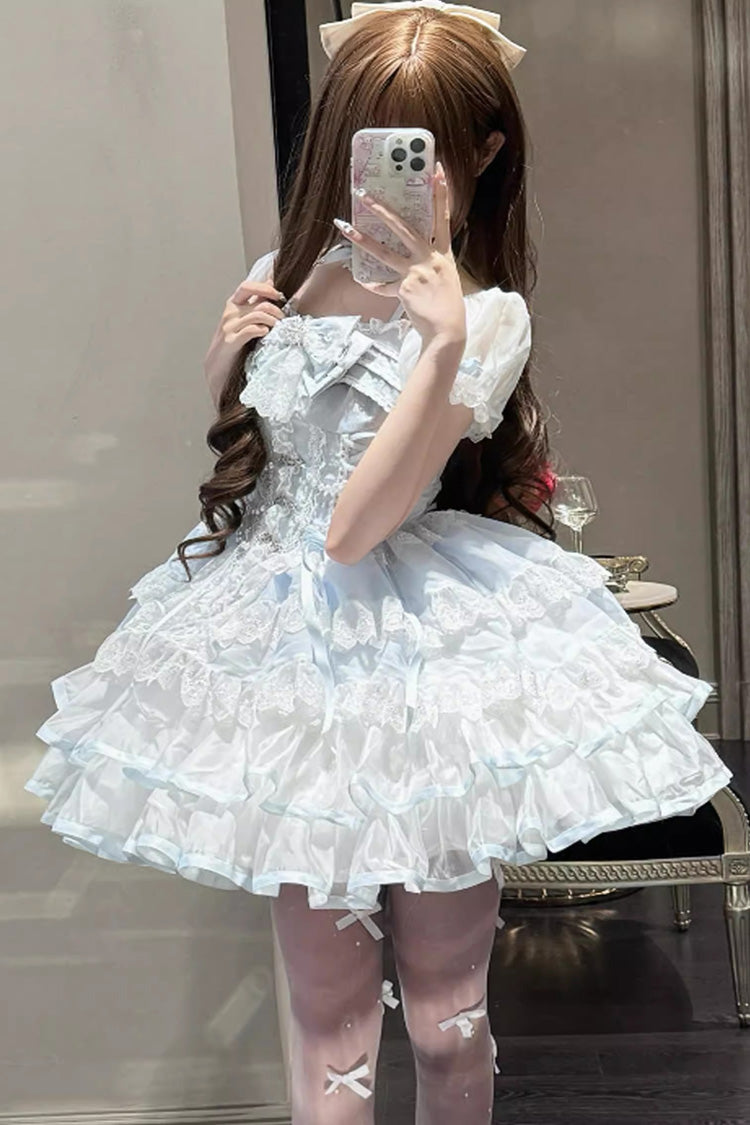 Finely Styled Dress with a Classic Vintage Look