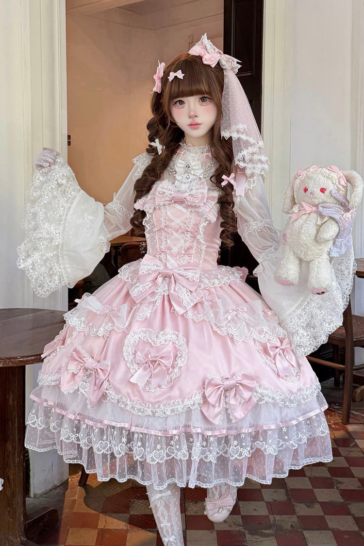 Finely Styled Dress with a Classic Vintage Look