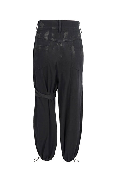 Elegantly Styled Pants for Everyday Wear