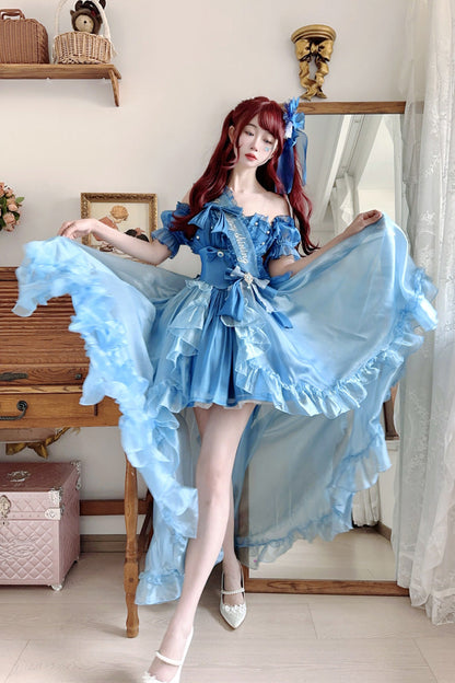 Subtly Elegant Dress with a Refined Vintage Look