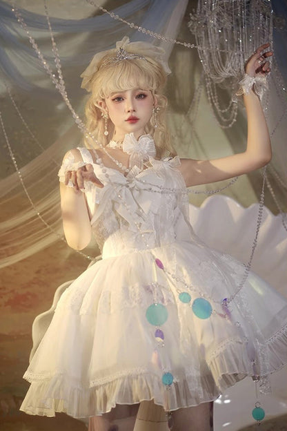 Subtly Elegant Dress with a Refined Vintage Look