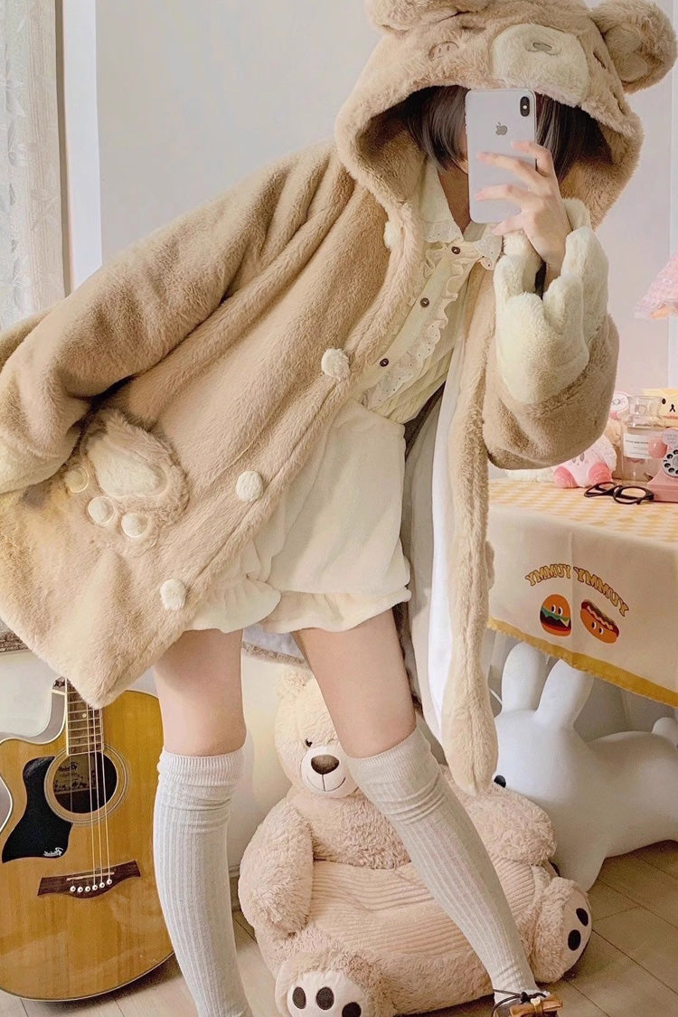 Subtly Elegant Coat with a Refined Vintage Look