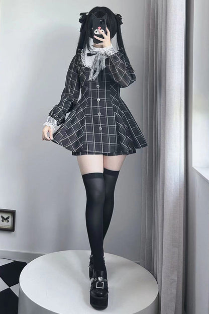 Casually Elegant Dress with a Refined Edge