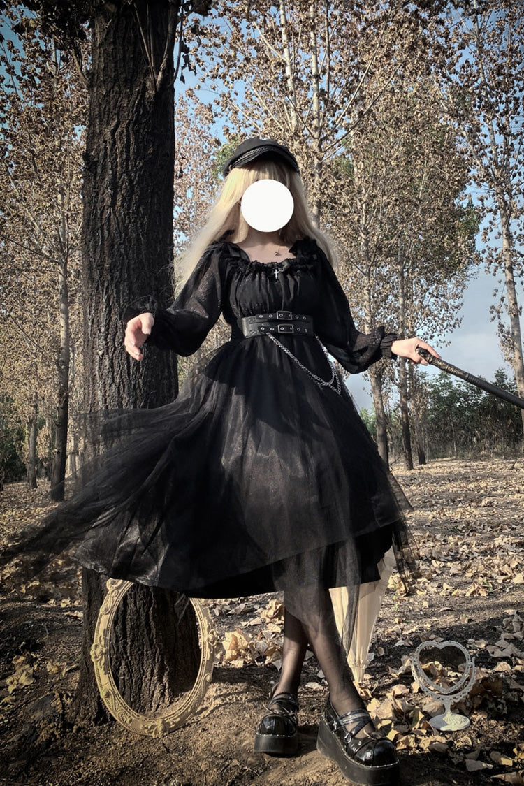 Finely Styled Dress with a Classic Vintage Look