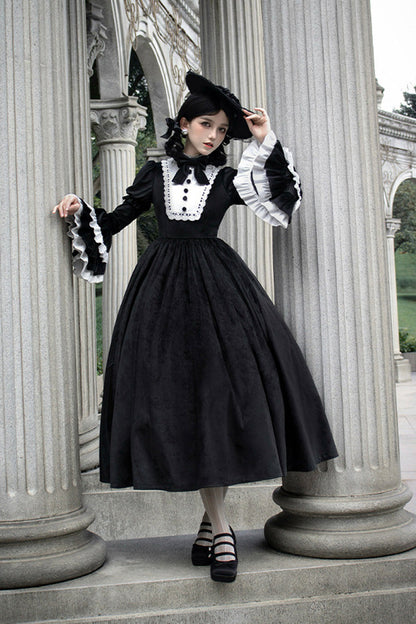 Beautifully Crafted Dress in a Classic Style