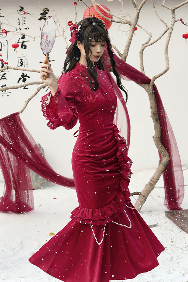 Beautifully Crafted Dress in a Classic Style