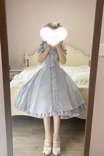 Casually Elegant Dress with a Refined Edge