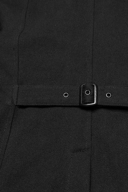 Casually Elegant Garment with a Refined Edge