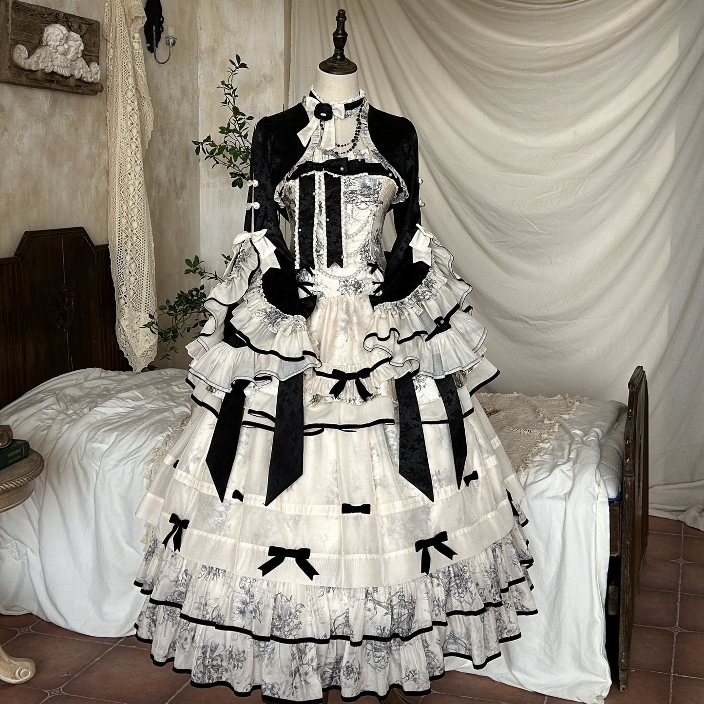 [pre-order] Brandy French Pearl Bustier Dress + Long Skirt + Black Jacquard Jacket + Complete Accessories
