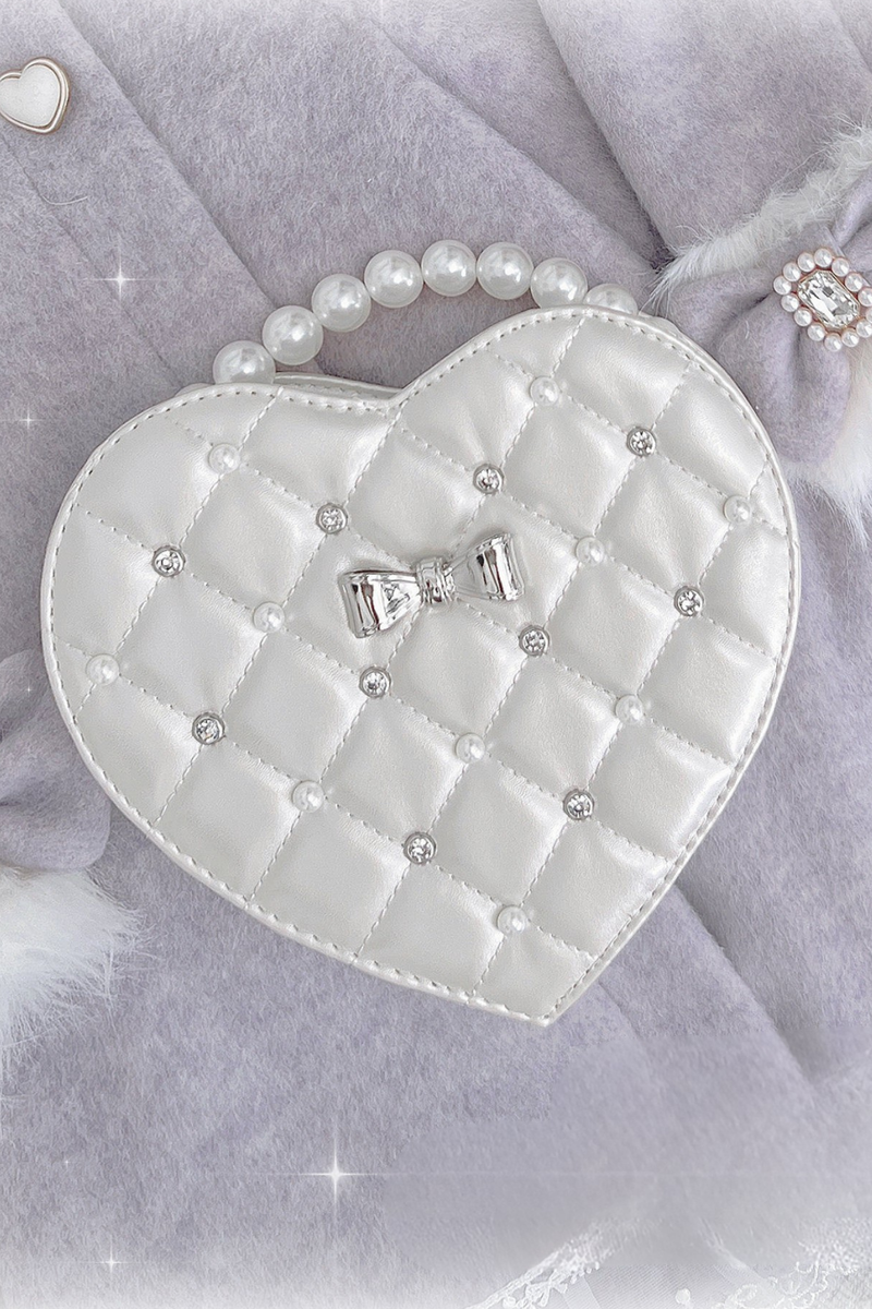 Pearl Quilted Sweetheart Bag