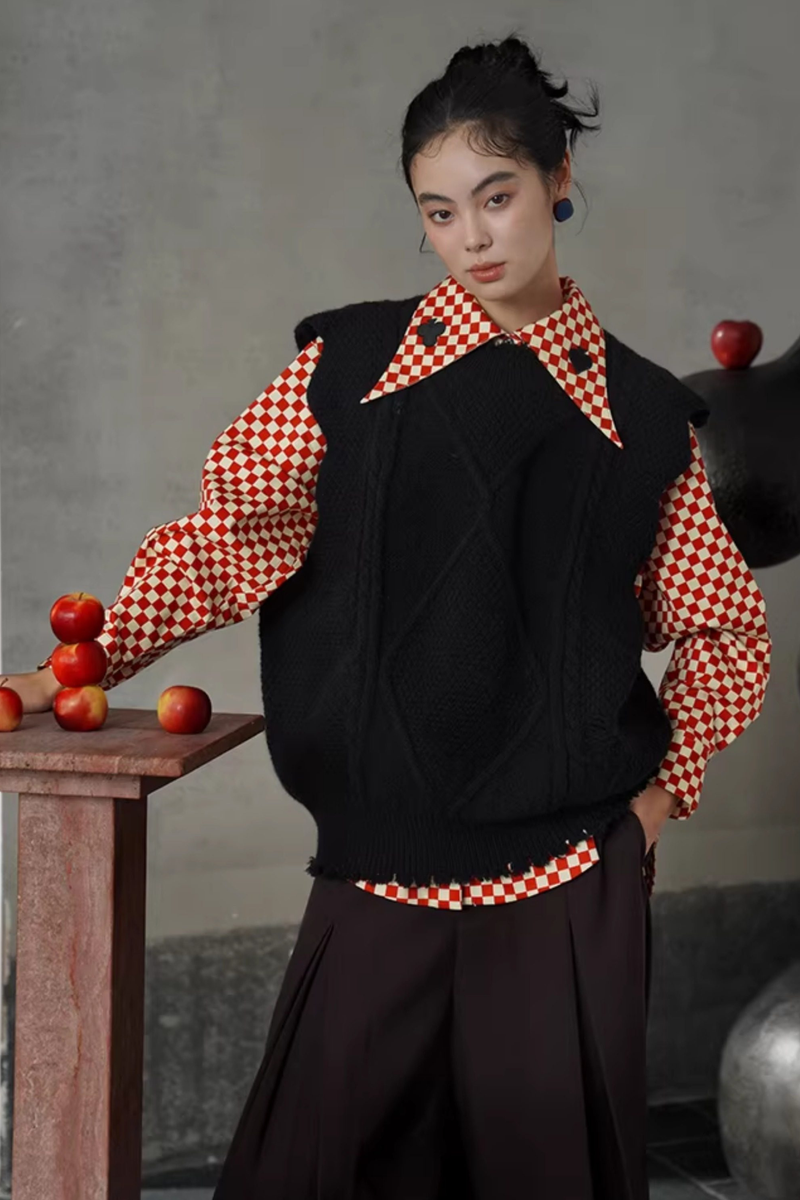 Retro Plaid Playing Card Design Blouse