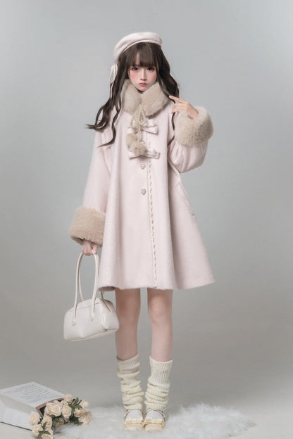 Elegantly Styled Coat for Everyday Wear