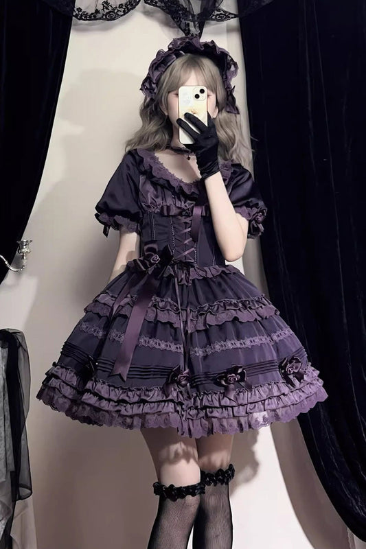 Subtly Elegant Dress with a Refined Vintage Look