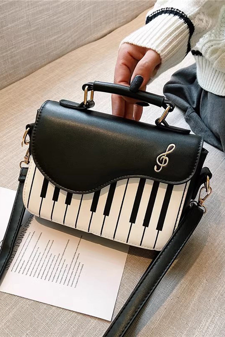 Effortlessly Elegant Bag with a Timeless Design