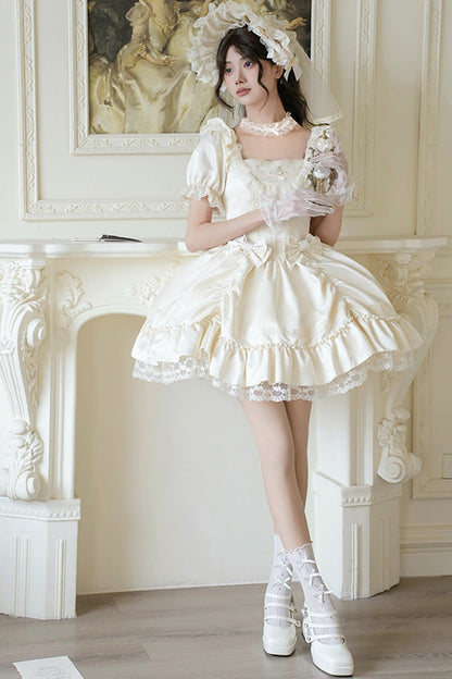 Beautifully Crafted Dress in a Classic Style