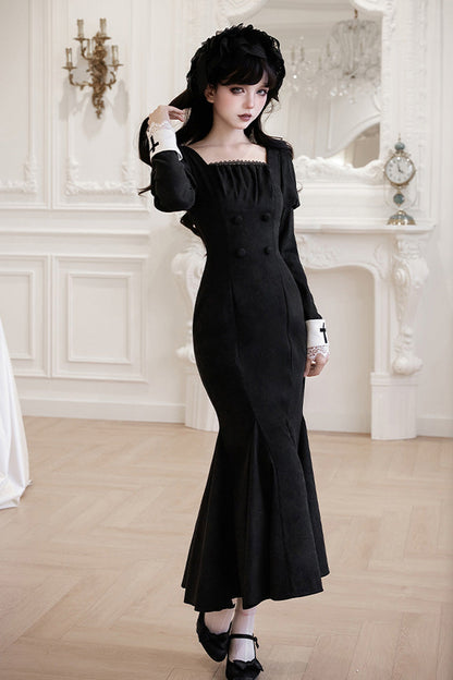 Beautifully Crafted Dress in a Classic Style