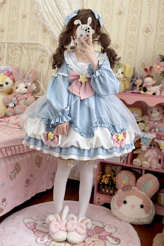 Finely Styled Dress with a Classic Vintage Look
