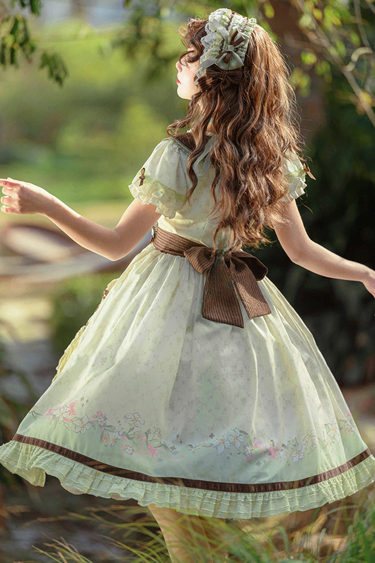 Subtly Elegant Dress with a Refined Vintage Look
