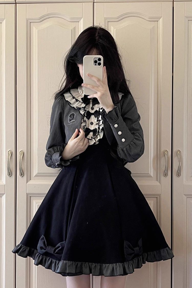 Subtly Elegant Dress with a Refined Vintage Look