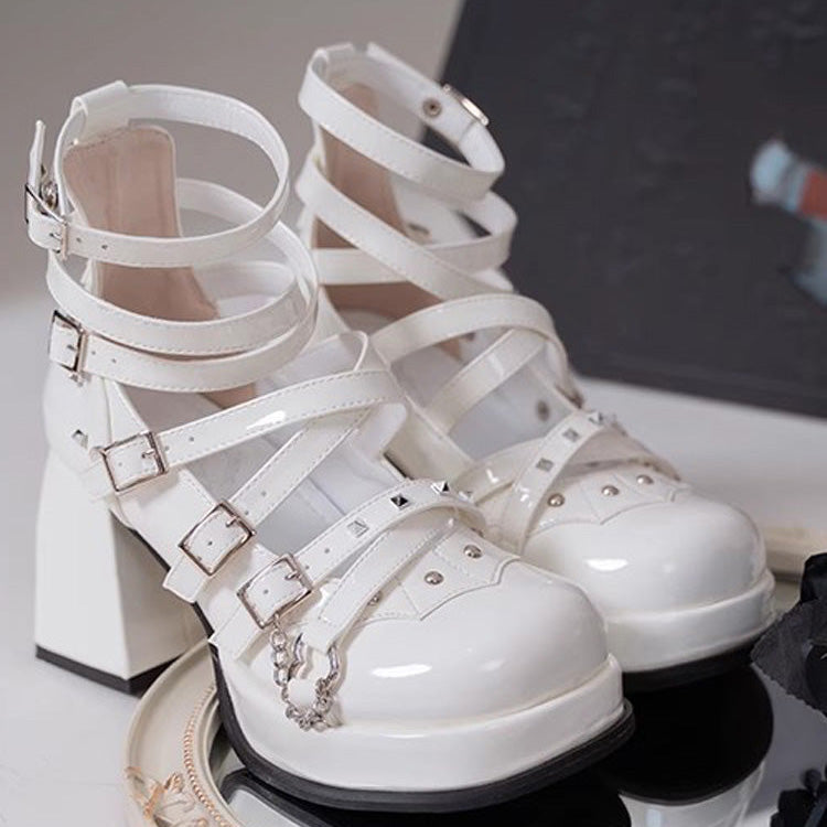 Beautifully Finished Heels in a Timeless Design