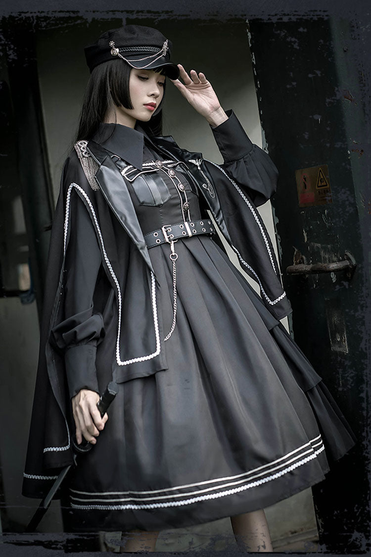 Finely Styled Dress with a Classic Vintage Look