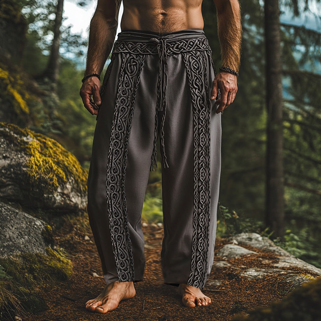 Beautifully Finished Pants in a Timeless Design
