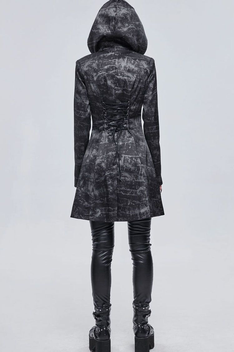 Finely Styled Coat with a Classic Vintage Look