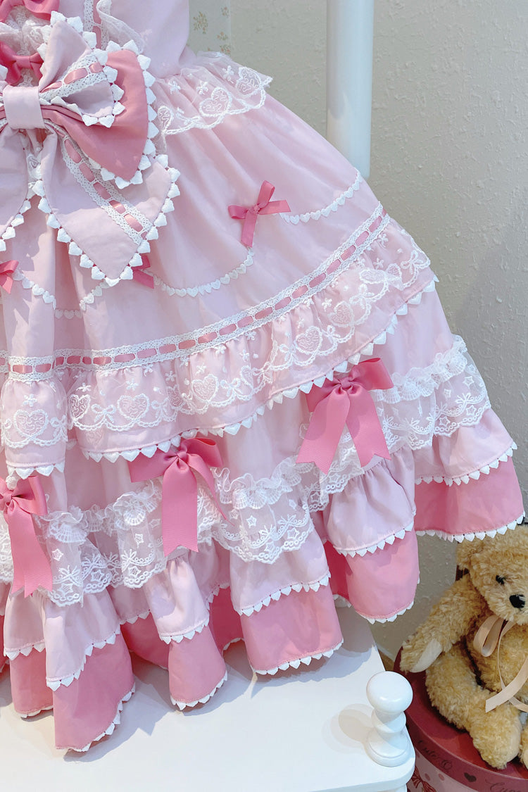 Finely Styled Dress with a Classic Vintage Look