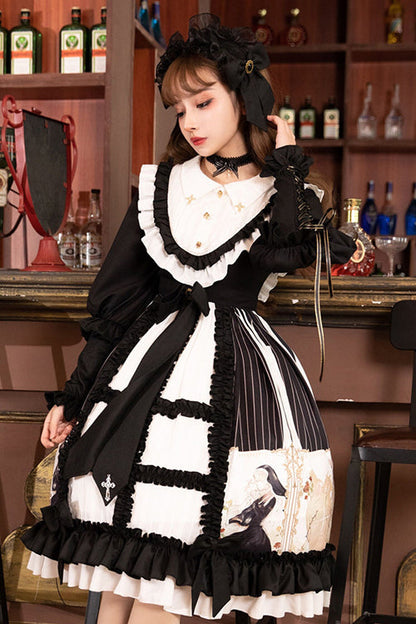 Finely Styled Dress with a Classic Vintage Look