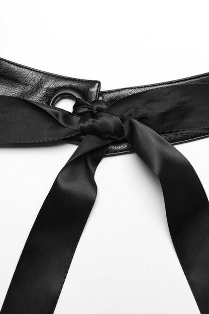 Finely Styled Garment with a Classic Vintage Look