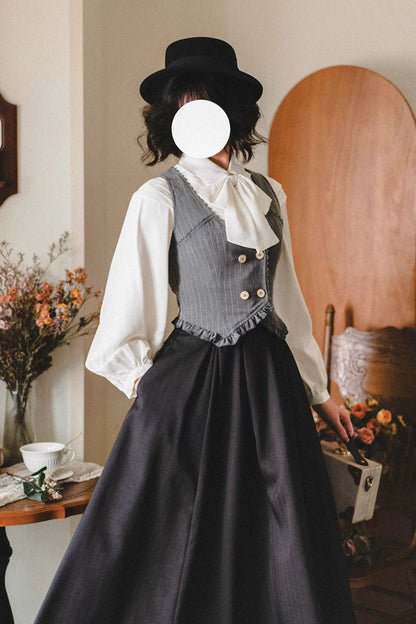 Finely Styled Garment with a Classic Vintage Look